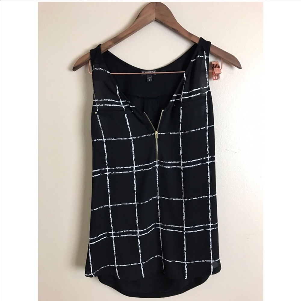 Black and white Express top